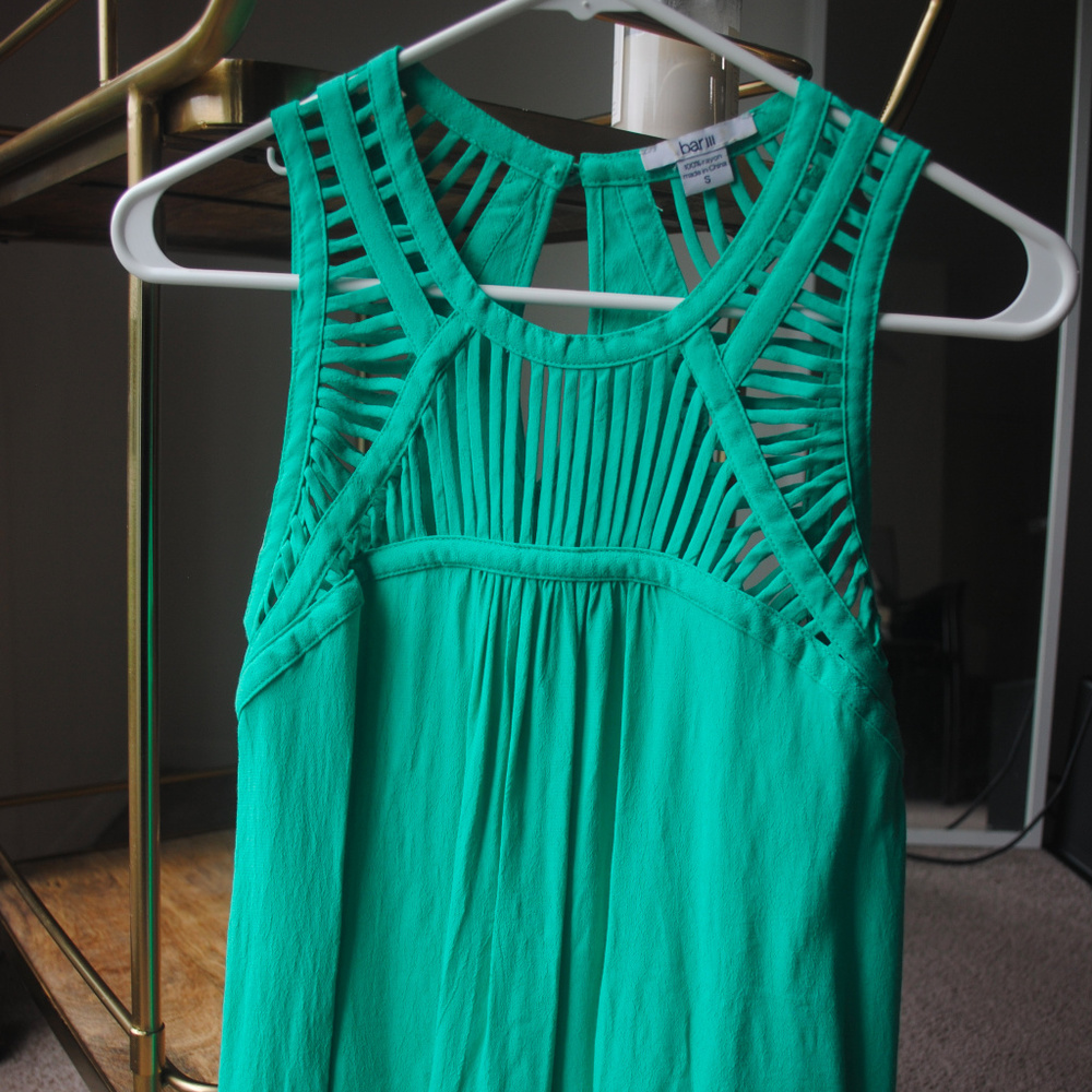 Cage neck tank top in soft green